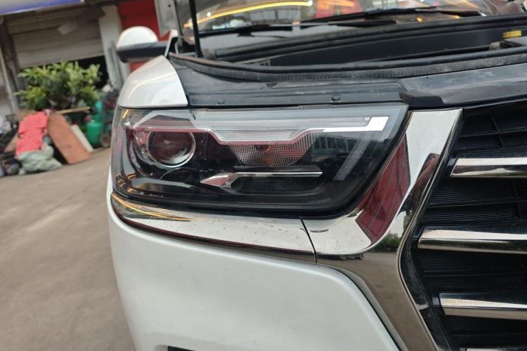Used Haval H6 2021 National Trend Edition 1.5T Automatic Champion Version Right Front Headlight