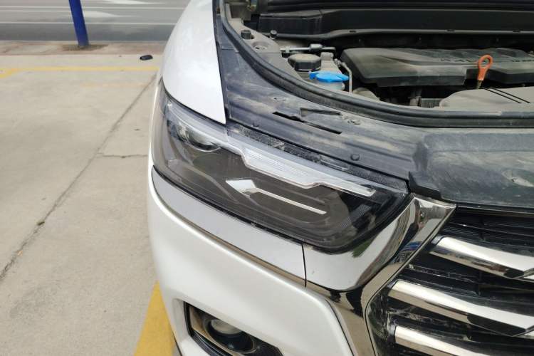 Used Haval H6 2021 National Trend Edition 1.5T Automatic Champion Version Right Front Headlight