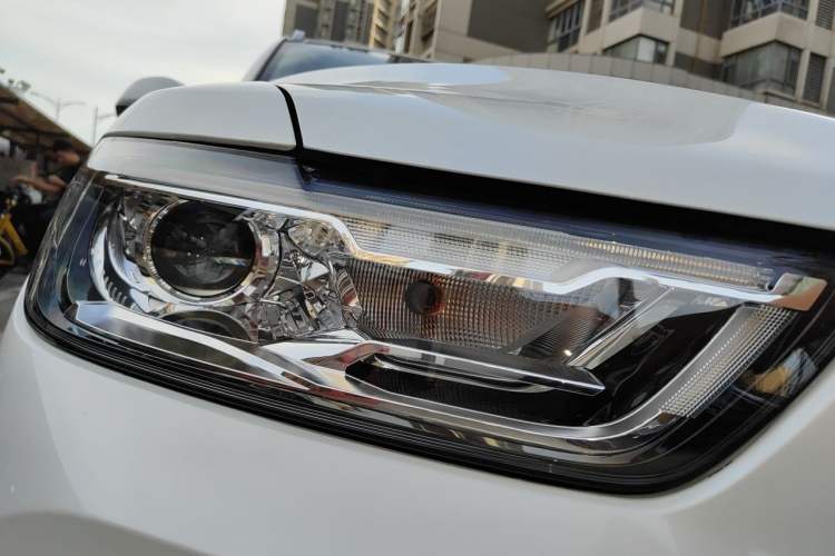 Used Haval H6 2021 1.5 GDIT Automatic Champion Edition Right Front Headlight