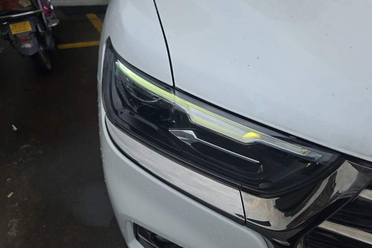 Used Haval H6 2021 National Trend Edition 1.5T Automatic Urban Version Right Front Headlight