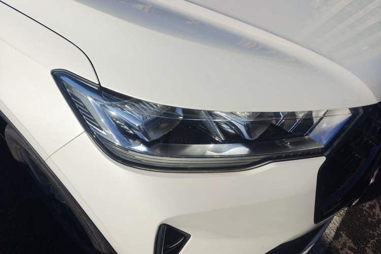 Used Haval H6 2021 3rd Generation 2.0T Automatic Two-Wheel Drive Max Right Front Headlight