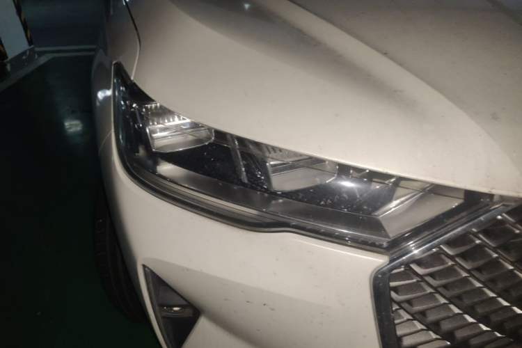 Used Haval H6 2021 3rd Generation 1.5T Automatic Two-Wheel Drive Pro Right Front Headlight