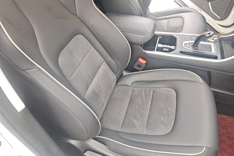 Used Haval H6 2021 National Trend Edition 1.5T Automatic Urban Version Right Front Seat