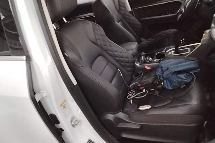 Used Haval H6 2021 1.5 GDIT Automatic Champion Edition Right Front Seat
