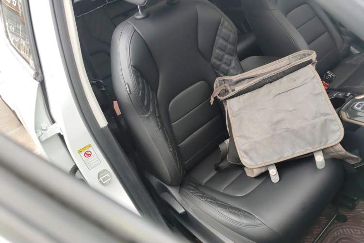 Used Haval H6 2021 1.5 GDIT Automatic Champion Edition Right Front Seat