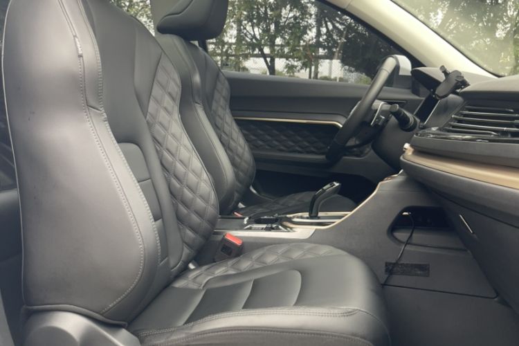 Used Haval H6 2021 1.5 GDIT Automatic Champion Edition Right Front Seat