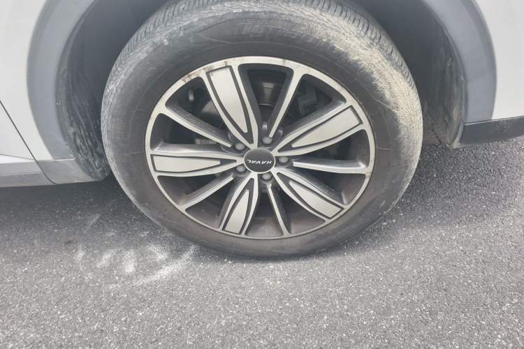 Used Haval H6 2021 1.5 GDIT Automatic Champion Edition Right Front Wheel Hub