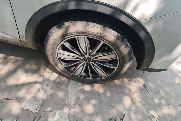 Used Haval H6 2021 1.5 GDIT Automatic Champion Edition Right Front Wheel Hub