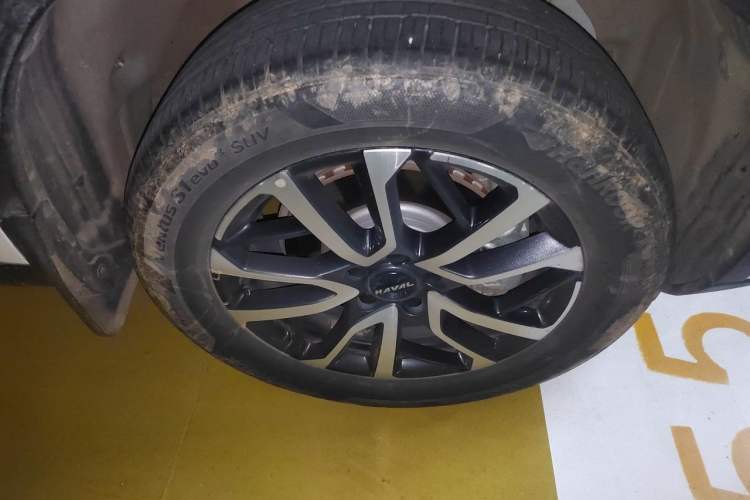 Used Haval H6 2021 3rd Generation 1.5T Automatic Two-Wheel Drive Pro Right Front Wheel Hub