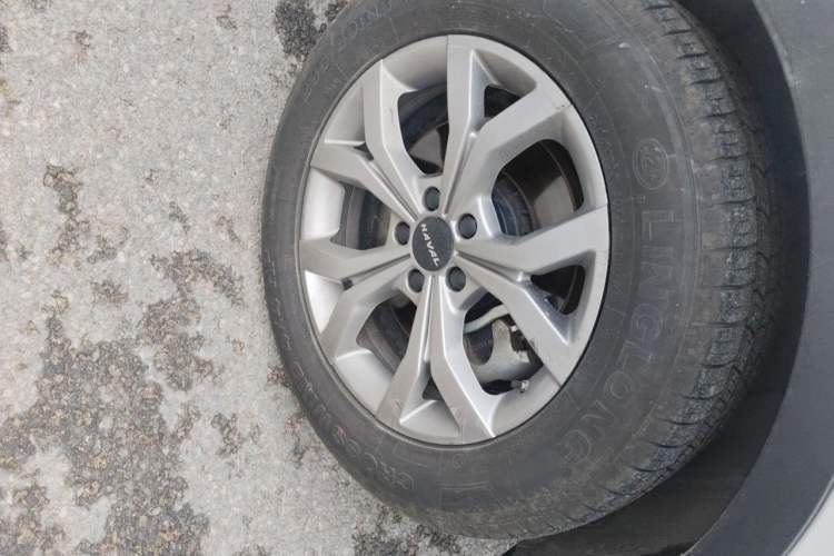 Used Haval H6 2021 National Trend Edition 1.5T Automatic Champion Version Right Front Wheel Hub