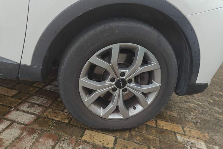 Used Haval H6 2021 National Trend Edition 1.5T Automatic Champion Version Right Front Wheel Hub