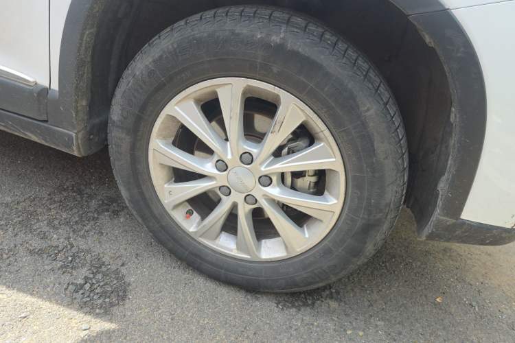 Used Haval H6 2021 Sport Edition 1.5T Automatic Elite Smart Connectivity Model U-Shape Grille Right Front Wheel Hub