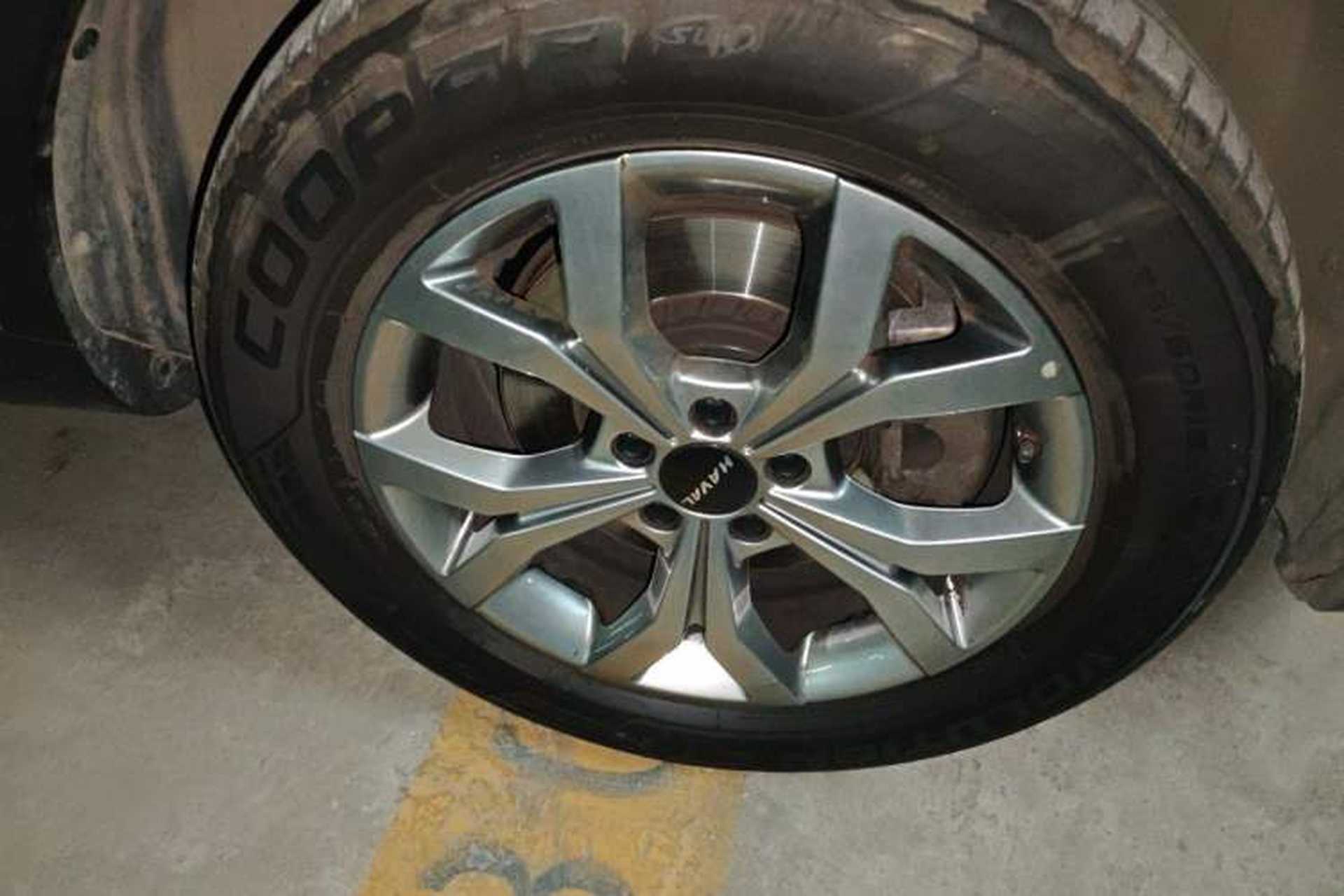 Used Haval H6 2021 National Trend Edition 1.5T Automatic Champion Version Right Front Wheel Hub
