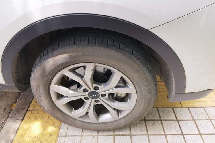 Used Haval H6 2021 National Trend Edition 1.5T Automatic Champion Version Right Front Wheel Hub