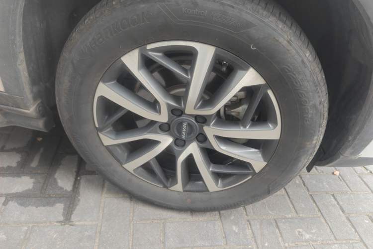 Used Haval H6 2021 3rd Generation 1.5T Automatic Two-Wheel Drive Max Right Front Wheel Hub