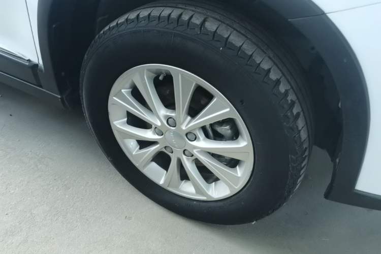 Used Haval H6 2021 Sport Edition 1.5T Automatic Elite Smart Connectivity Model U-Shape Grille Right Front Wheel Hub