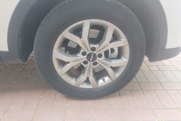 Used Haval H6 2021 National Trend Edition 1.5T Automatic Champion Version Right Front Wheel Hub