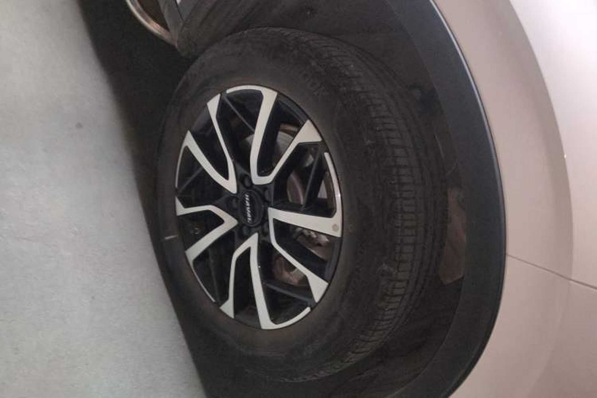 Used Haval H6 2021 3rd Generation 1.5T Automatic Two-Wheel Drive Pro Right Front Wheel Hub