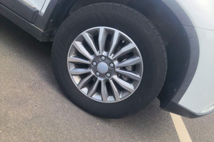 Used Haval H6 2021 Sport Edition 1.5T Automatic Elite Smart Connectivity Model U-Shape Grille Right Front Wheel Hub