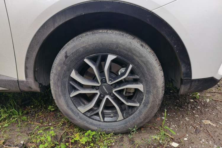 Used Haval H6 2021 National Trend Edition 1.5T Automatic Urban Version Right Front Wheel Hub