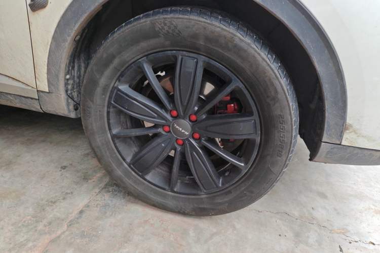 Used Haval H6 2021 2.0 GDIT Automatic Champion Edition Right Front Wheel Hub