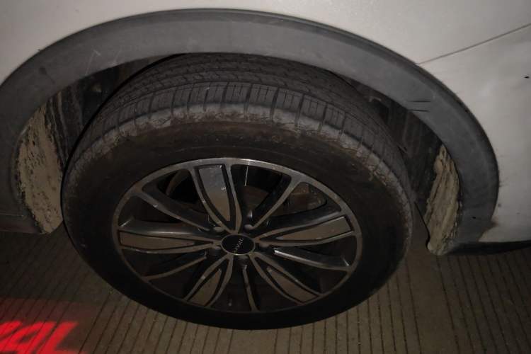 Used Haval H6 2021 1.5 GDIT Automatic Champion Edition Right Front Wheel Hub