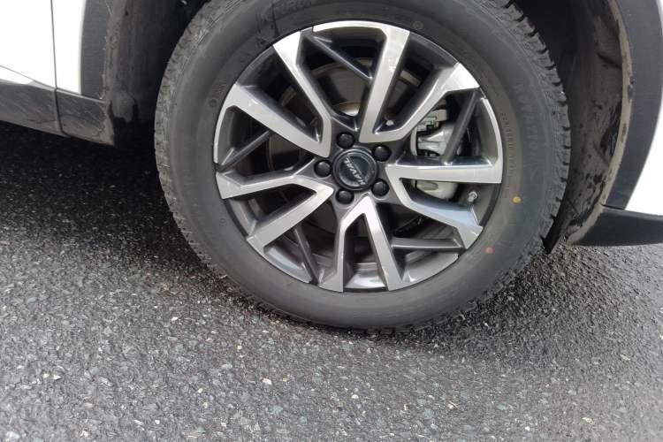 Used Haval H6 2021 3rd Generation 1.5T Automatic Two-Wheel Drive Pro Right Front Wheel Hub
