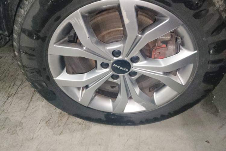 Used Haval H6 2021 National Trend Edition 1.5T Automatic Champion Version Right Front Wheel Hub