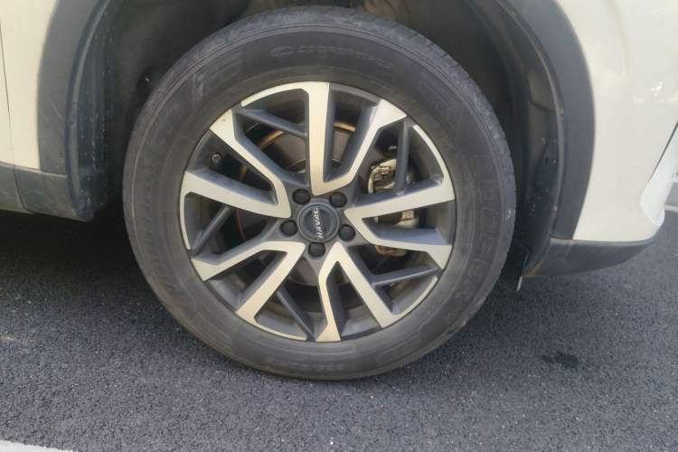Used Haval H6 2021 3rd Generation 1.5T Automatic Two-Wheel Drive Max Right Front Wheel Hub