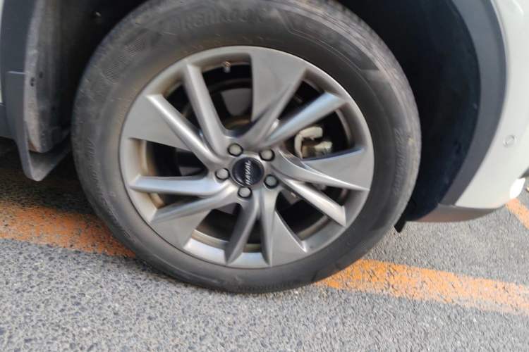 Used Haval H6 2021 3rd Generation 1.5T Automatic Two-Wheel Drive Supreme+ Right Front Wheel Hub