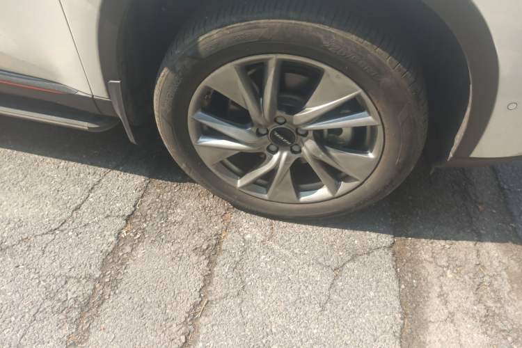 Used Haval H6 2021 3rd Generation 1.5T Automatic Two-Wheel Drive Supreme+ Right Front Wheel Hub