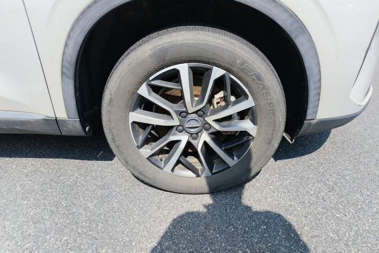 Used Haval H6 2021 3rd Generation 1.5T Automatic Two-Wheel Drive Pro Right Front Wheel Hub