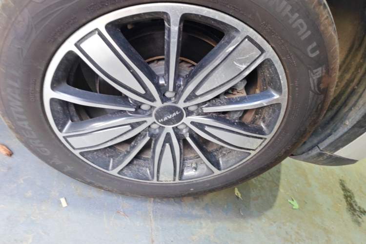 Used Haval H6 2021 1.5 GDIT Automatic Luxury Edition Right Front Wheel Hub
