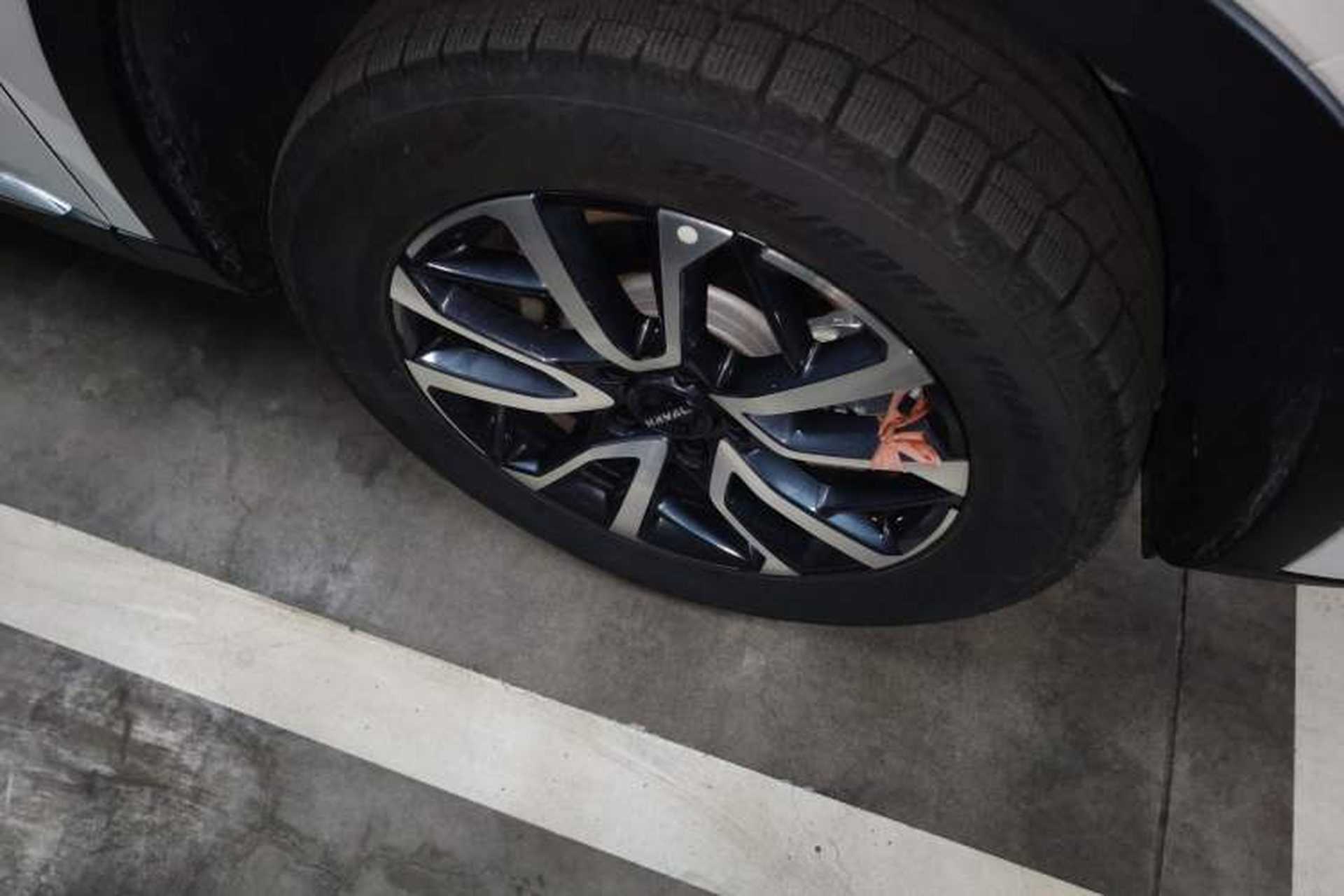 Used Haval H6 2021 3rd Generation 1.5T Automatic Two-Wheel Drive Pro Right Front Wheel Hub