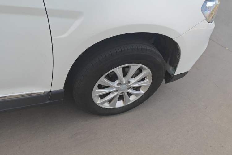 Used Haval H6 2021 Sport Edition 1.5T Automatic Elite Smart Connectivity Model with Hexagonal Grille Right Front Wheel Hub