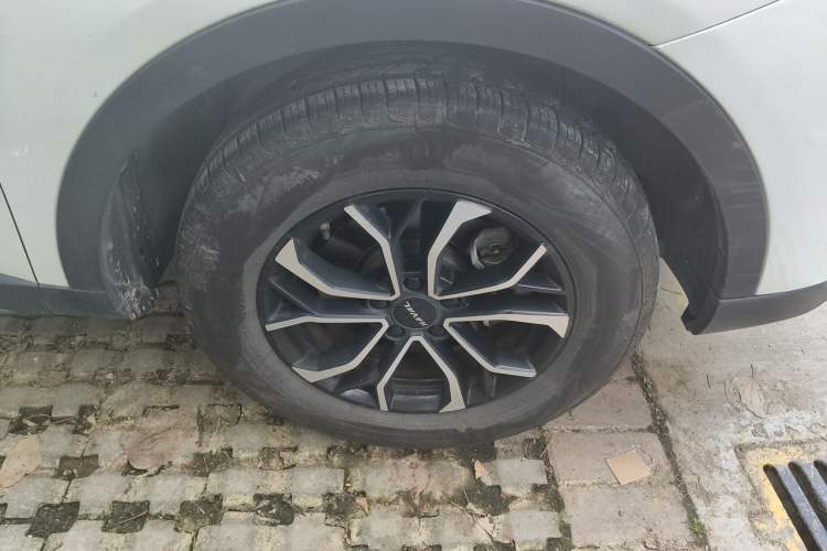 Used Haval H6 2021 National Trend Edition 1.5T Automatic Urban Version Right Front Wheel Hub