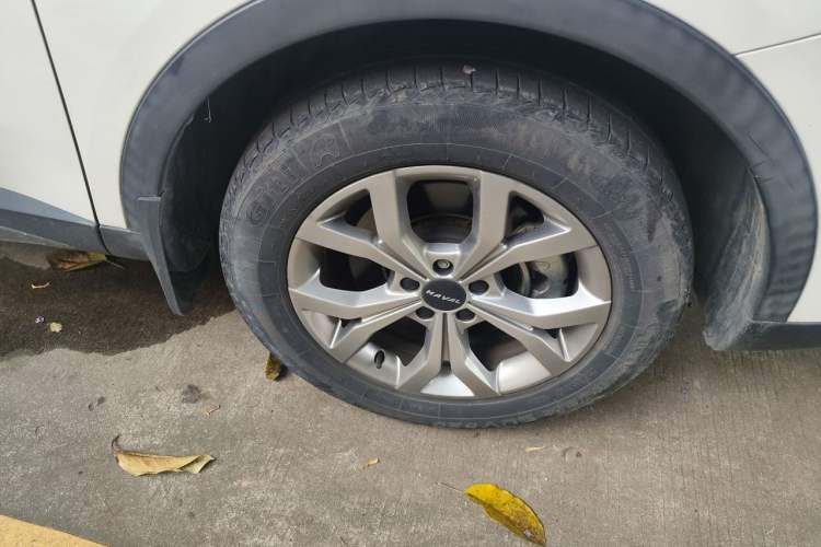 Used Haval H6 2021 National Trend Edition 1.5T Automatic Champion Version Right Front Wheel Hub