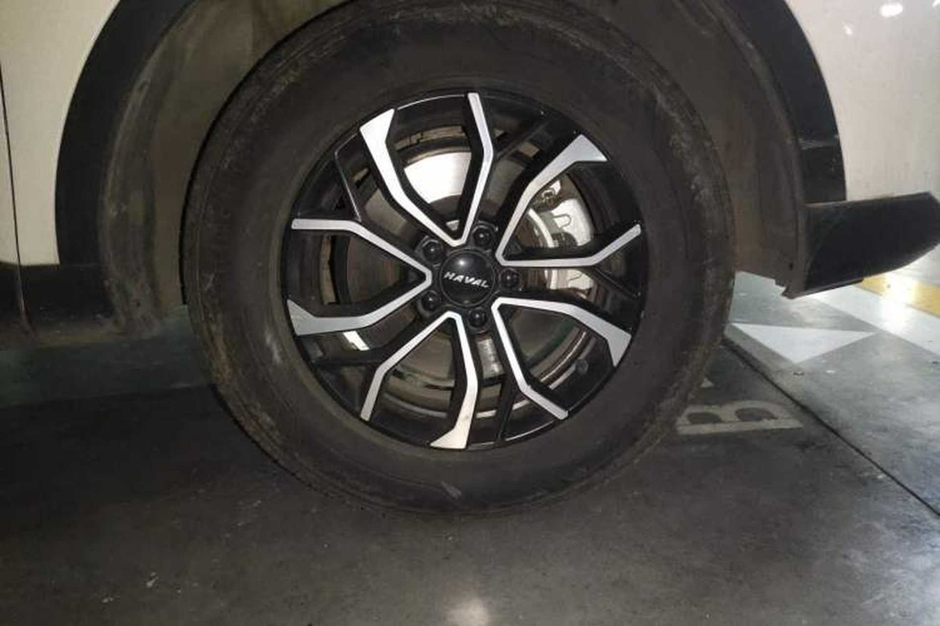 Used Haval H6 2021 National Trend Edition 1.5T Automatic Urban Version Right Front Wheel Hub