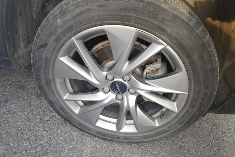 Used Haval H6 2021 3rd Generation 1.5T Automatic Two-Wheel-Drive Supreme Right Front Wheel Hub