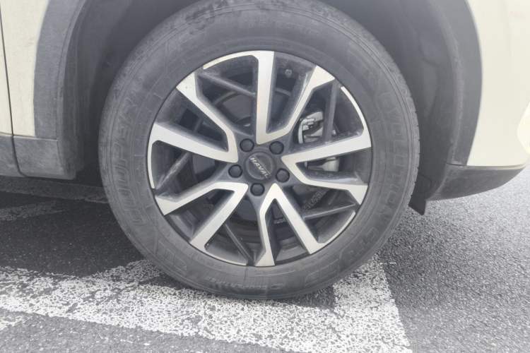 Used Haval H6 2021 3rd Generation 1.5T Automatic Two-Wheel Drive Pro Right Front Wheel Hub