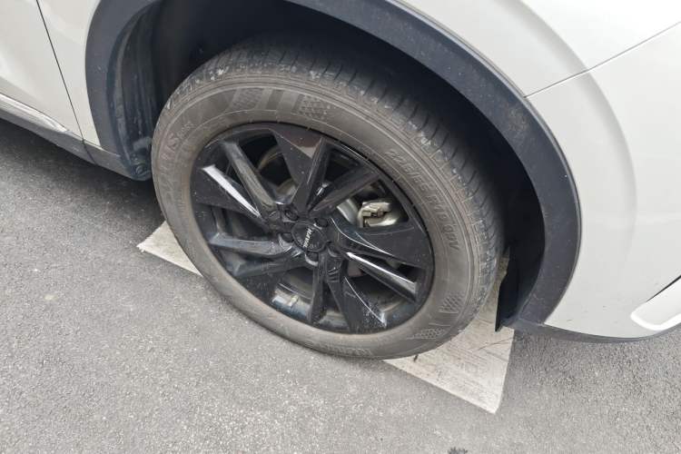 Used Haval H6 2021 3rd Generation 2.0T Automatic Two-Wheel Drive Max Right Front Wheel Hub