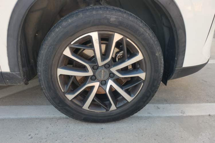 Used Haval H6 2021 3rd Generation 1.5T Automatic Two-Wheel Drive Pro Right Front Wheel Hub