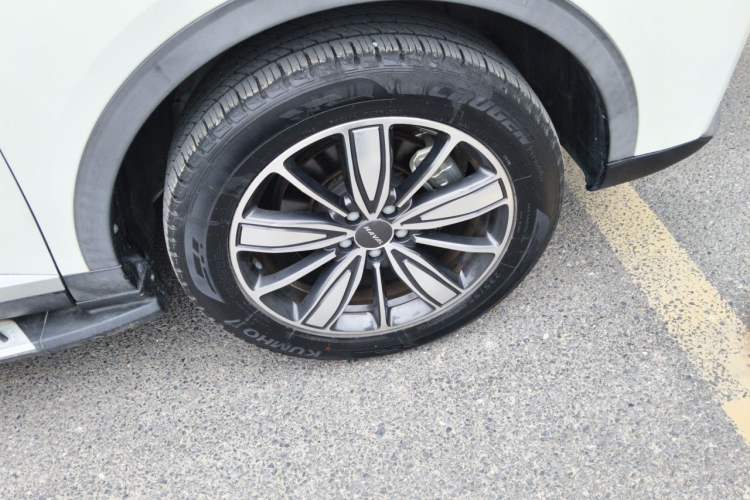 Used Haval H6 2021 1.5 GDIT Automatic Luxury Edition Right Front Wheel Hub
