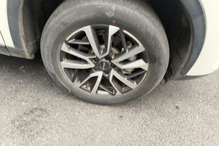 Used Haval H6 2021 3rd Generation 1.5T Automatic Two-Wheel Drive Pro Right Front Wheel Hub