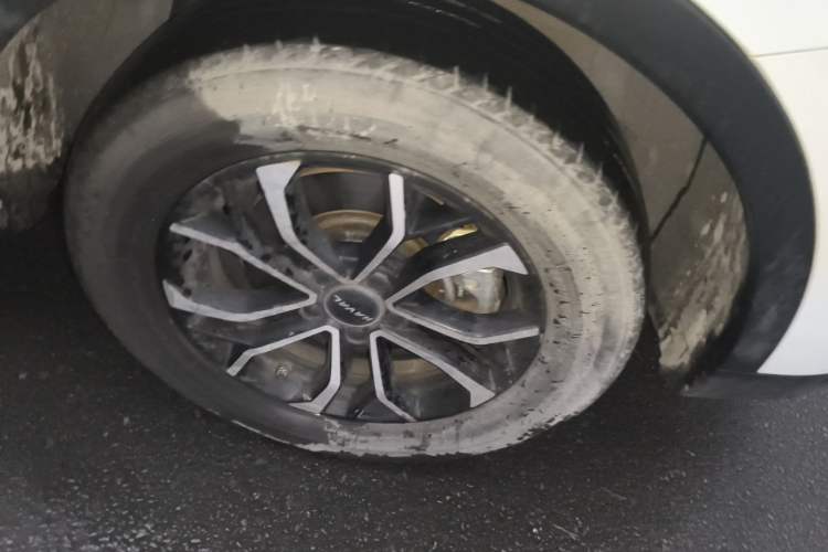 Used Haval H6 2021 National Trend Edition 1.5T Automatic Urban Version Right Front Wheel Hub