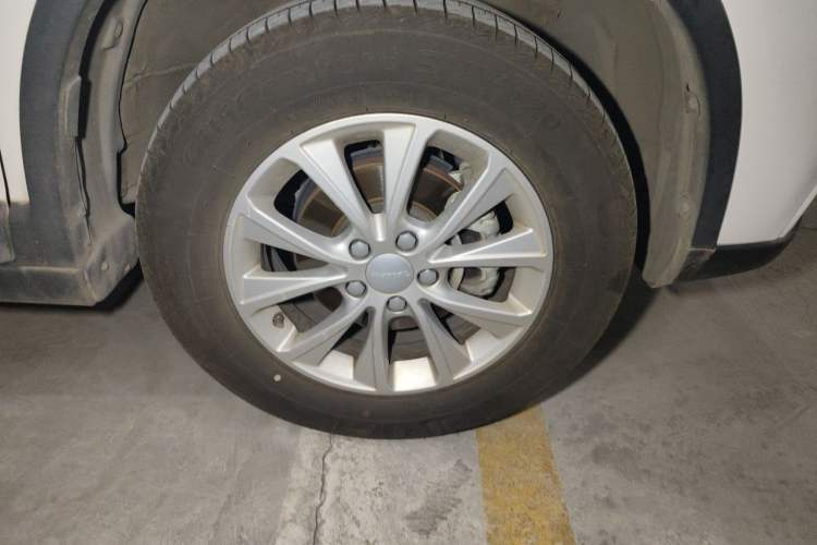 Used Haval H6 2021 Sport Edition 1.5T Automatic Elite Smart Connectivity Model U-Shape Grille Right Front Wheel Hub