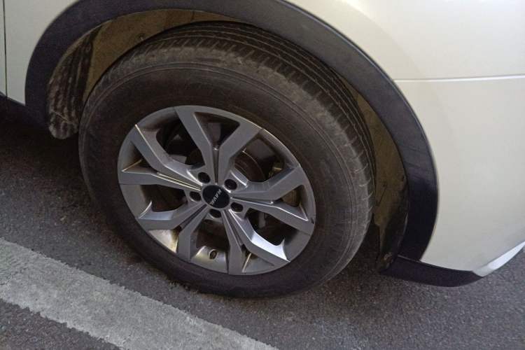 Used Haval H6 2021 National Trend Edition 1.5T Automatic Champion Version Right Front Wheel Hub