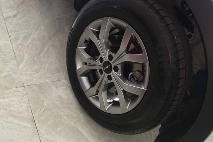 Used Haval H6 2021 National Trend Edition 1.5T Automatic Champion Version Right Front Wheel Hub