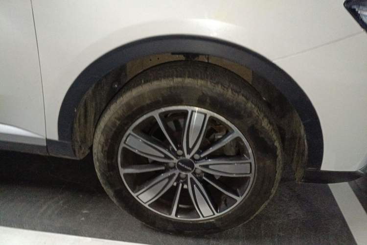 Used Haval H6 2021 1.5 GDIT Automatic Champion Edition Right Front Wheel Hub