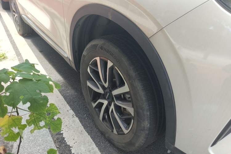 Used Haval H6 2021 3rd Generation 1.5T Automatic Two-Wheel Drive Max Right Front Wheel Hub